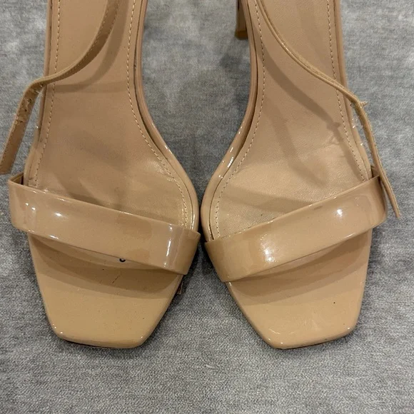Saint Laurent Tan Women's Heels size 38.5 (8.5). - Picture 2 of 9